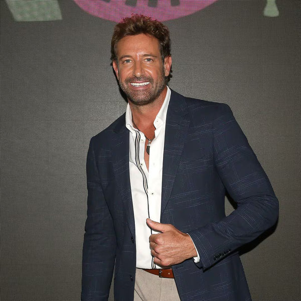 Saludo  de Gabriel Soto