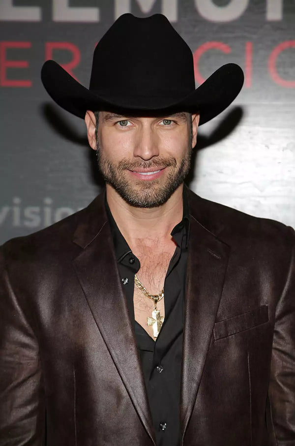 Saludo  de Rafael Amaya
