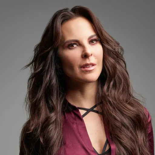 Saludo  de Kate del Castillo